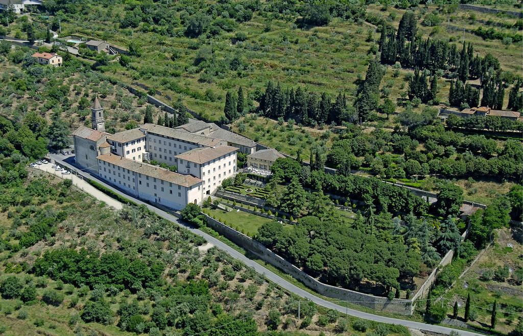 Hotel Oasi Neumann 哥尔顿 外观 照片